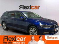 Usado VW Passat Advance 120 CV (88 kW) 2017 Azul Familiar