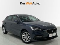 Usado Seat Leon Style 130 CV (95 kW) 2021 Gris Berlina
