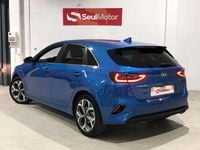 Usado Kia Ceed 140 CV (102 kW) 2019 Azul Utilitario