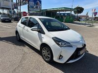 Usado Toyota Yaris Hybrid Active 116 CV (85 kW) 2020 Blanco Berlina