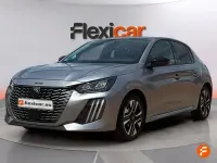 Usado Peugeot 208 Allure 100 CV (73 kW) 2025 Blanco Utilitario