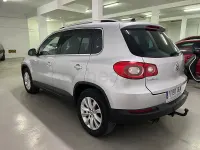 Usado VW Tiguan Sport 140 CV (102 kW) 2009 Gris / plata SUV