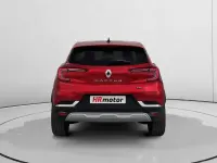 Usado Renault Captur Techno 145 CV (106 kW) 2024 Rojo SUV