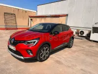Usado Renault Captur Zen 140 CV (102 kW) 2021 Rojo SUV
