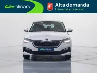 Usado Skoda Scala Ambition 110 CV (80 kW) 2021 Blanco Utilitario