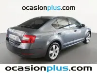 Usado Skoda Octavia Style 150 CV (110 kW) 2018 Gris Berlina