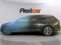 Begagnad VW Passat R-line 150 HK (110 kW) 2022 Svart Kombi