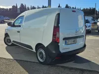 Usado Renault Express 75 CV (55 kW) 2022 Blanco Monovolumen