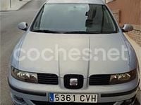 Usado Seat Leon Stella 90 CV (66 kW) 2004 Gris / plata Berlina