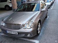Usado Mercedes C200 Avantgarde 122 CV (89 kW) 2006 Gris / plata Berlina