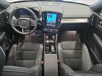 Nuevo Volvo XC40 Plus 163 CV (119 kW) 2026 Gris/plata SUV