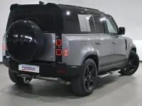 Begagnad Land Rover Defender S 240 HK (176 kW) 2021 Grå SUV