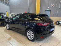 Usado Renault Mégane LIMITED 110 CV (80 kW) 2018 Negro Berlina