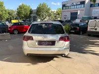 Usado Audi A6 180 CV (132 kW) 2005 Gris / plata Familiar
