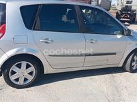 Usado Renault Scénic II 105 CV (77 kW) 2006 Gris / plata Monovolumen
