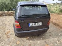 Usado Mercedes A170 Classic 90 CV (66 kW) 2000 Gris Utilitario