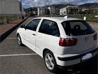 Usado Seat Ibiza Sport 75 CV (55 kW) 2001 Blanco Utilitario