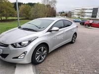 Usado Hyundai Elantra 132 CV (97 kW) 2014 Gris / plata Berlina