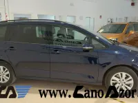 Usado VW Touran Business 116 CV (85 kW) 2020 Azul Monovolumen