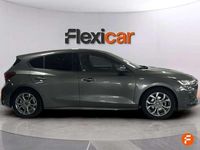 Usado Ford Focus ST-Line 125 HP (91 kW) 2023 Cinzento Sedan