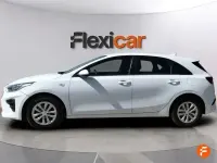 Usado Kia Ceed 120 CV (88 kW) 2020 Blanco Utilitario