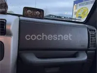 Usado Jeep Wrangler 177 CV (130 kW) 2004 Rosa SUV