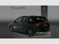 Usado Mercedes B180 116 CV (85 kW) 2022 Negro Utilitario