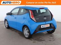 Usado Toyota Aygo X-play 71 CV (52 kW) 2017 Azul Utilitario