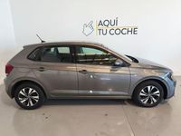 Usado VW Polo Advance 95 CV (69 kW) 2021 Gris Berlina