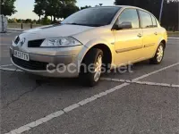 Usado Renault Mégane Dynamique 105 CV (77 kW) 2007 Beige Berlina