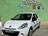 Usado Renault Clio 75 CV (55 kW) 2010 Blanco Utilitario