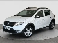 Usado Dacia Sandero Stepway 90 CV (66 kW) 2014 Blanco Berlina