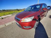 Usado Ford Focus Trend 100 CV (73 kW) 2008 Rojo Berlina