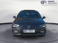 Usado VW Passat R-line 150 CV (110 kW) 2022 Negro Familiar