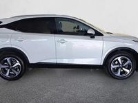 Usado Nissan Qashqai N-Connecta 158 CV (116 kW) 2022 Lunar white con techo midnight SUV
