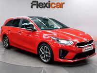 Usado Kia Ceed GT GT-Line 120 CV (88 kW) 2019 Rojo Familiar