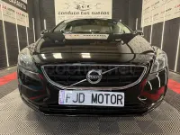 Usado Volvo V40 Kinetic 120 CV (88 kW) 2017 Negro Berlina