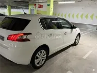 Usado Peugeot 308 Style 120 CV (88 kW) 2015 Blanco Berlina