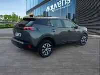 Usado Peugeot 2008 Active 110 CV (80 kW) 2022 Gris SUV
