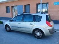 Usado Renault Grand Scénic II Privilege 120 CV (88 kW) 2006 Beige Monovolumen