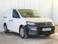 Usado VW Caddy Business 75 CV (55 kW) 2023 Blanco Monovolumen