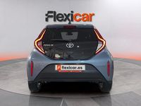 Usado Toyota Aygo X 72 CV (52 kW) 2024 Gris SUV