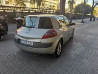 Usado Renault Mégane Authentique 105 CV (77 kW) 2006 Beige Berlina