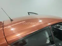 Usado Renault Mégane Dynamique 130 CV (95 kW) 2010 Naranja Berlina
