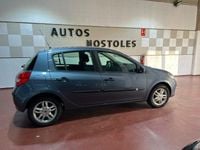 Usado Renault Clio II Dynamique 85 CV (62 kW) 2006 Gris Berlina