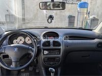 Usado Peugeot 206 90 CV (66 kW) 2005 Gris / plata Berlina