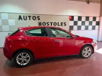 Usado Alfa Romeo Giulietta Distinctive 105 CV (77 kW) 2014 Granate Utilitario