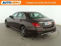 Usado Mercedes E200 AMG line 185 CV (136 kW) 2018 Marrón Berlina