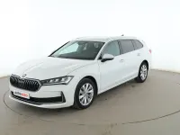 Usado Skoda Superb Selection 150 CV (110 kW) 2024 Blanco Familiar