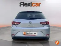 Usado Seat Leon Style 130 CV (95 kW) 2020 Gris Familiar